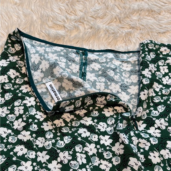 Reformation Margot Mini Skirt in Cilantro - Size 12 - Picture 3 of 5